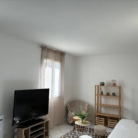 Feriehus Les Cles De Jonzac-conciergerie Nid De Douceur *